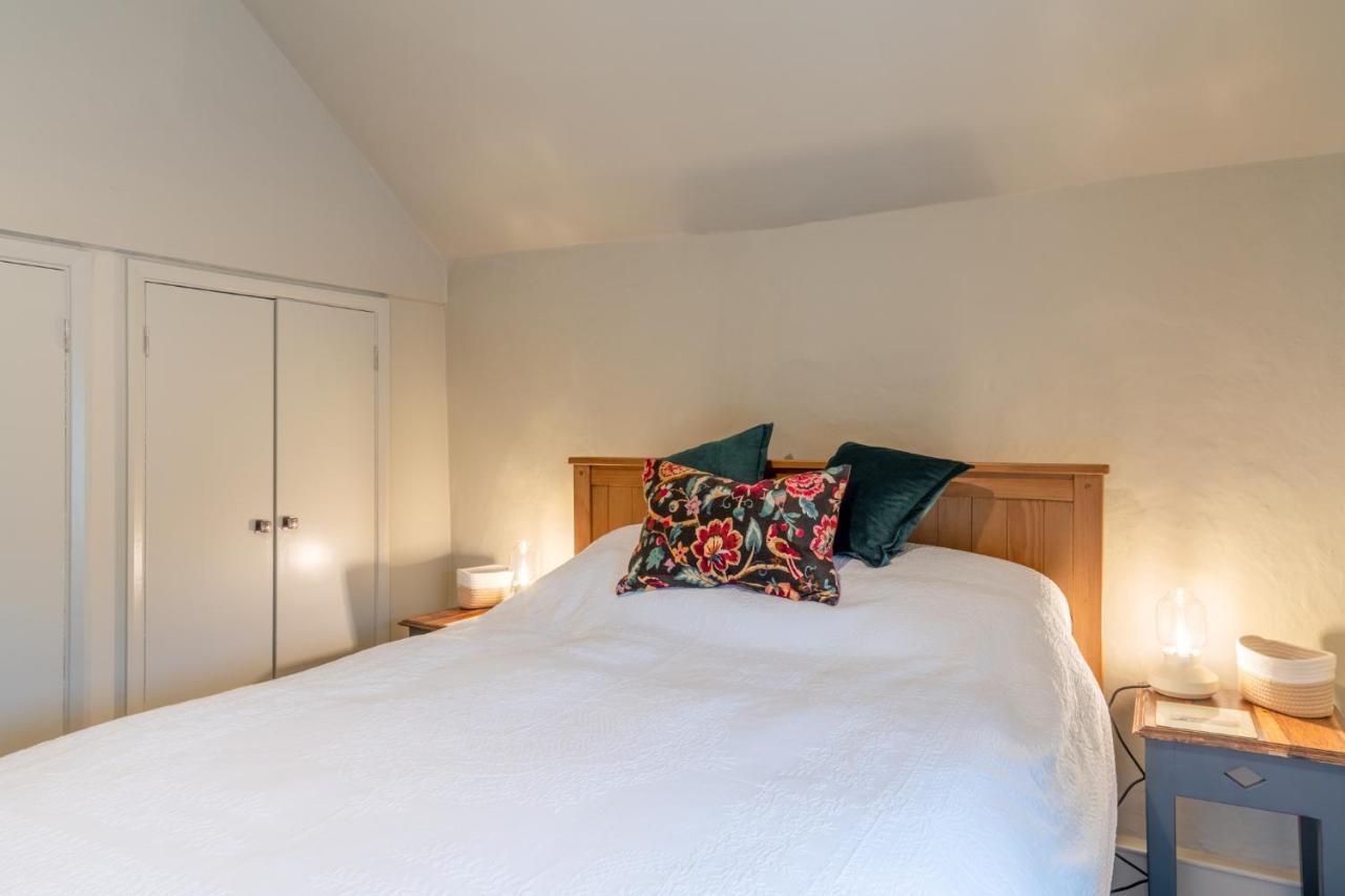 Cotswold Way Cottage Страуд Екстериор снимка