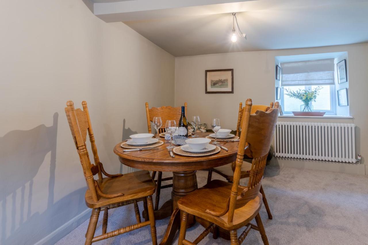 Cotswold Way Cottage Страуд Екстериор снимка
